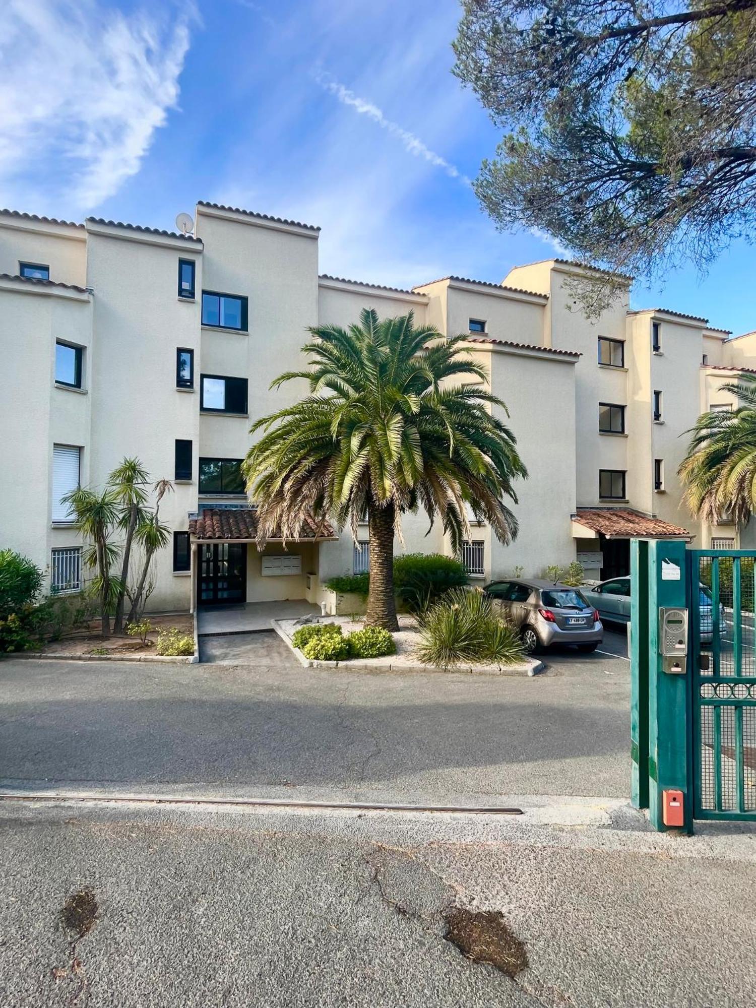 Appartement Plage Et Nature Saint-Raphaël Eksteriør billede