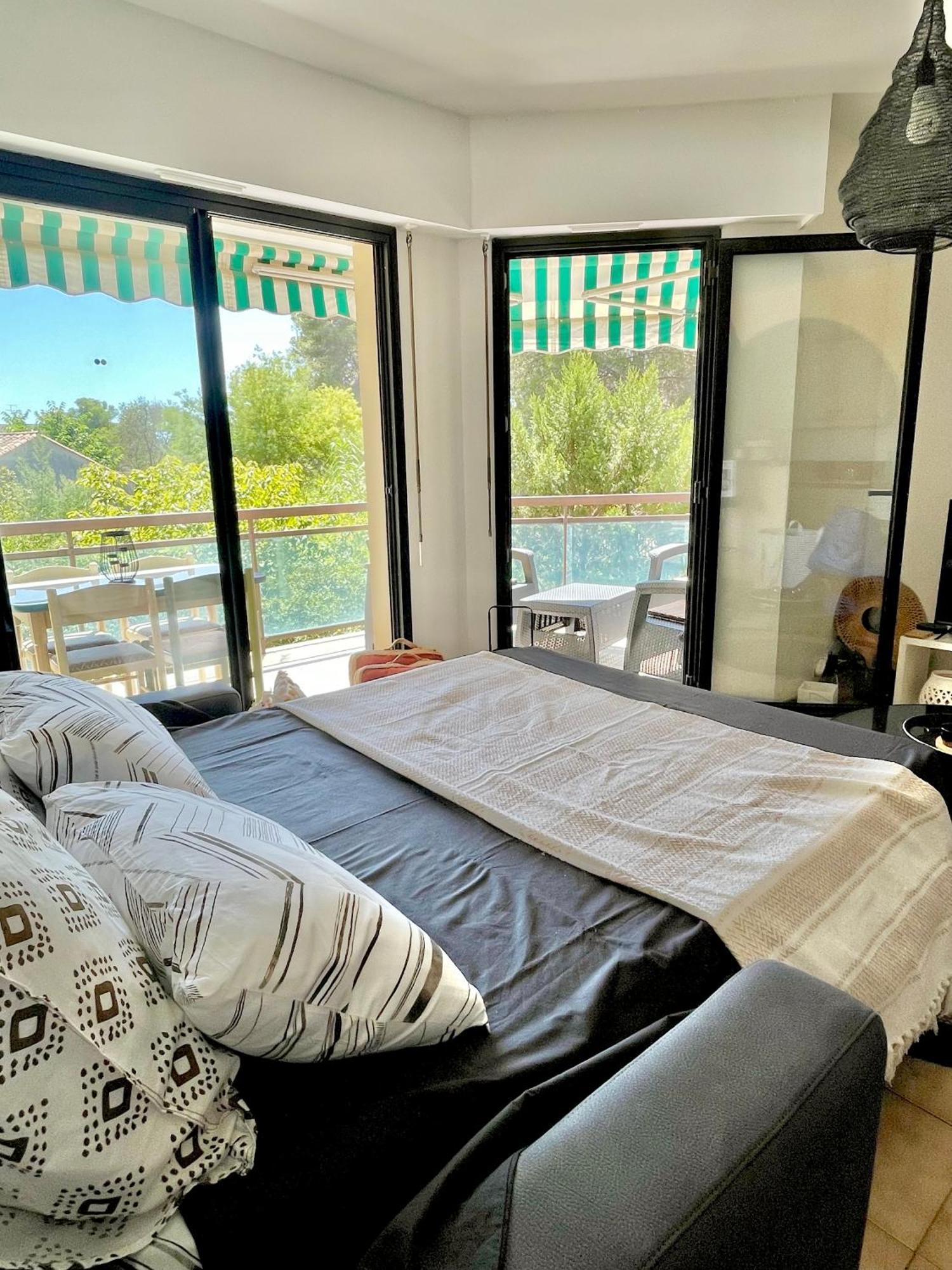 Appartement Plage Et Nature Saint-Raphaël Eksteriør billede